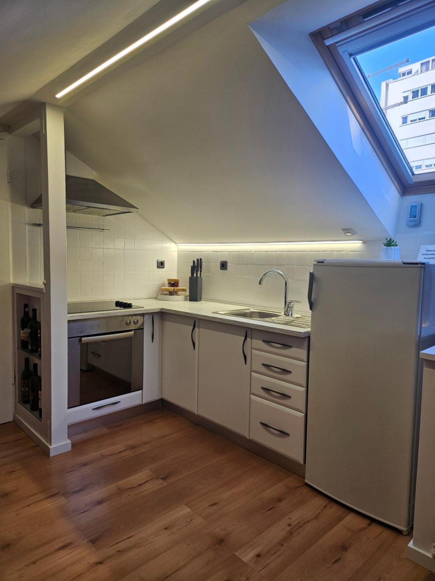 Lovely Attic Apartman-Melani ザダル エクステリア 写真