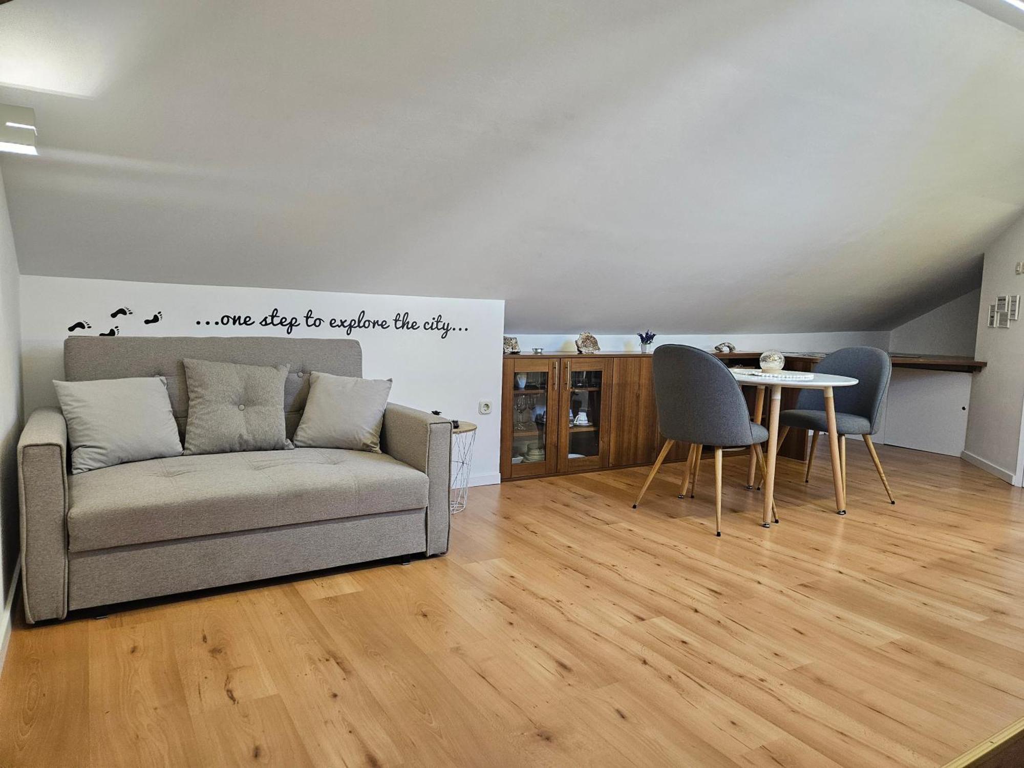 Lovely Attic Apartman-Melani ザダル エクステリア 写真